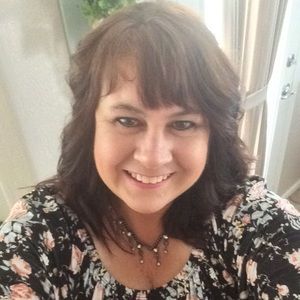 Meet your Posher, Michele